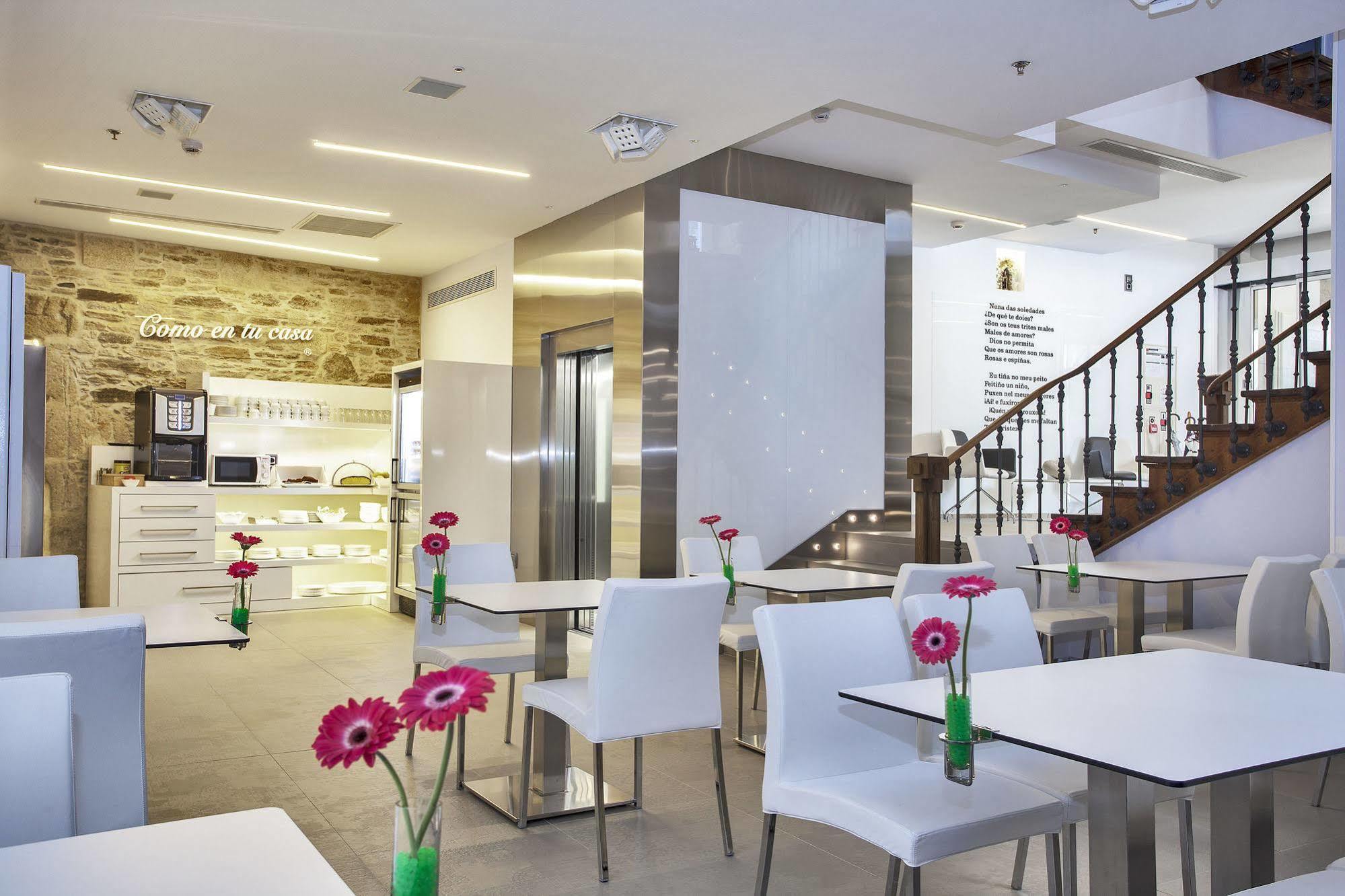 Hotel Alda San Bieito Santiago de Compostela Exterior photo